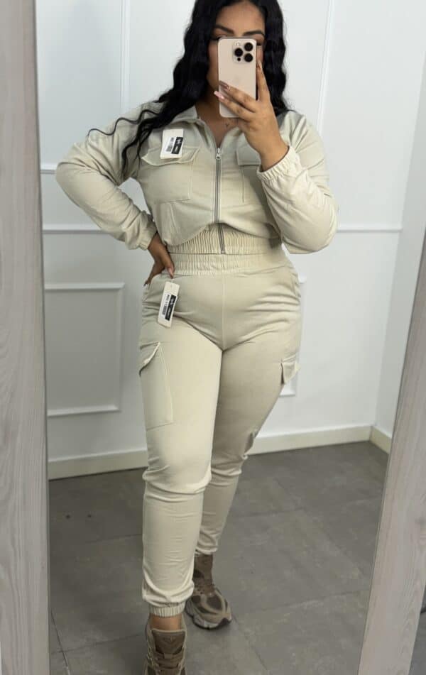 CHANDAL CLAUDIA