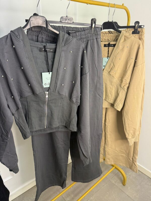CHANDAL ESCOTE BRILLO