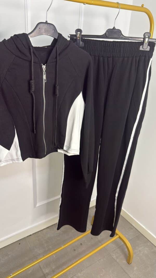CHANDAL LAIA