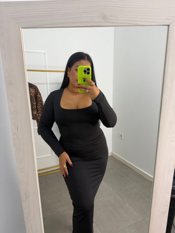 VESTIDO ESCOTE CUADRADO