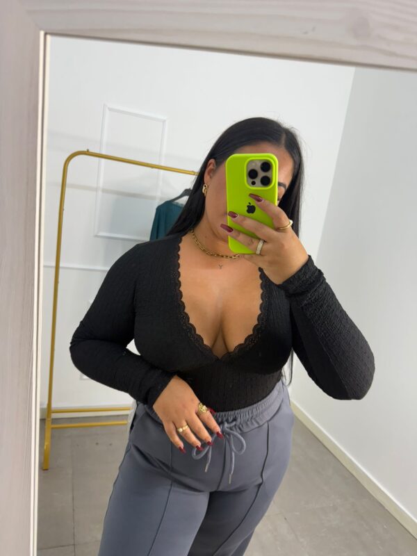 TOP ZARA