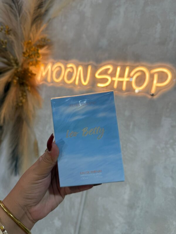 PERFUME LIGHT BLUE