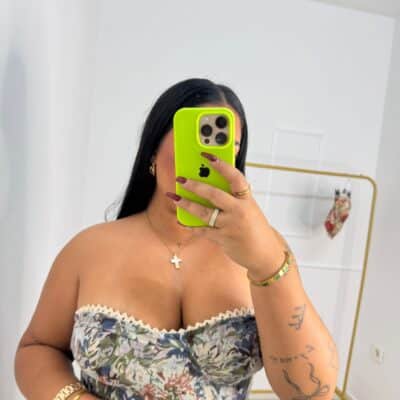 CORSÉ FLORES