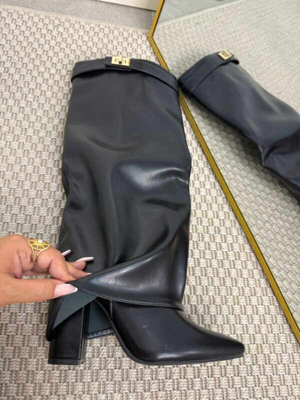 BOTA CHARLOTTE - Imagen 2